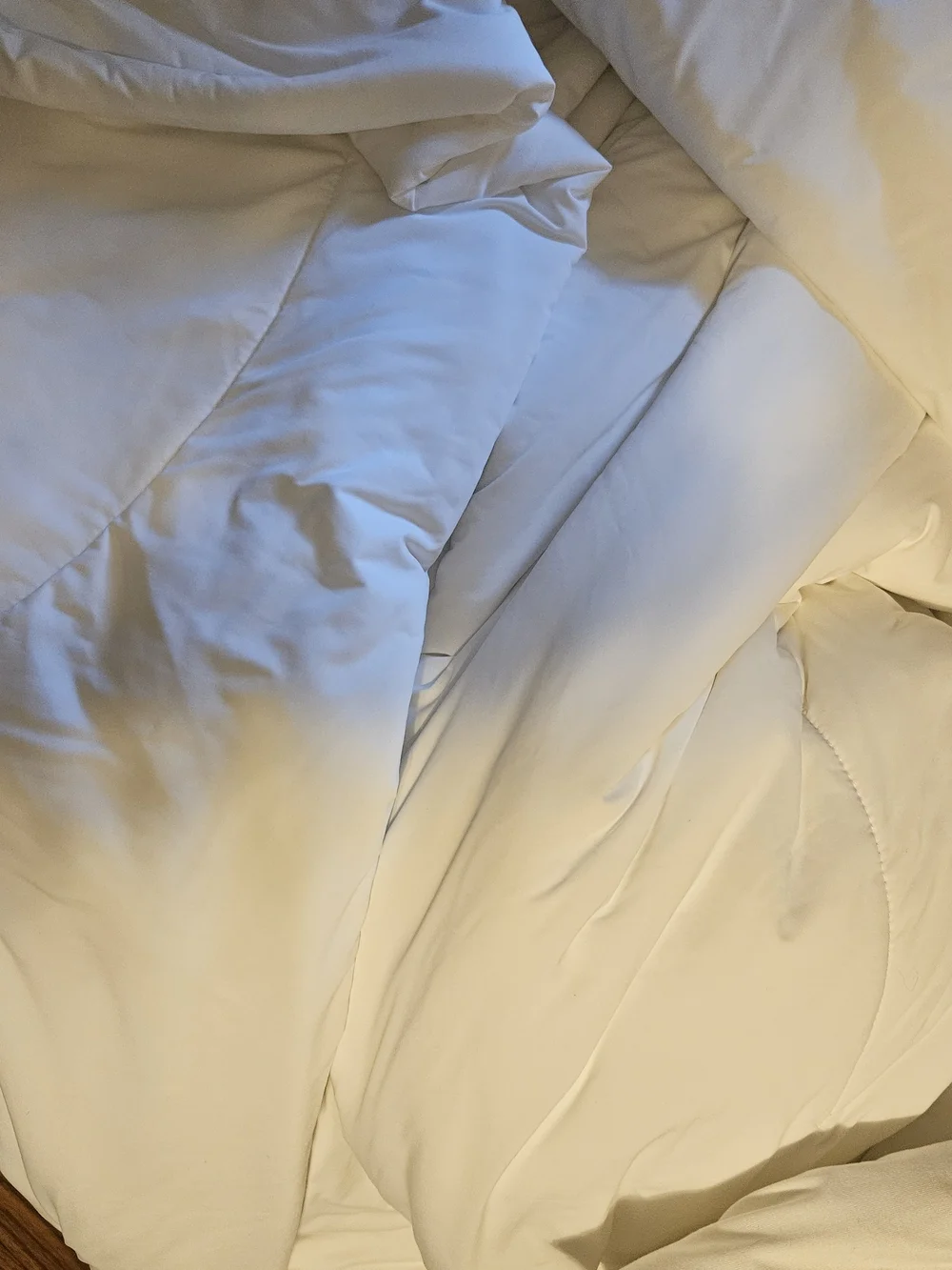 Mellow White Marshmellow Cotton King Comforter 90x106